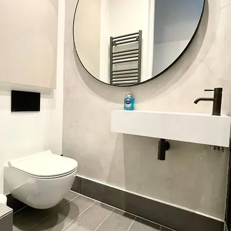 Central & Stylish 2 Bedroom Apartment Londres Extérieur photo
